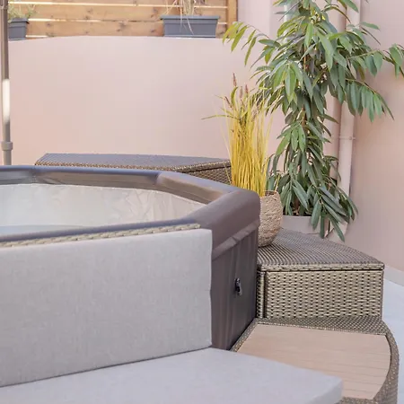 Comfinest * La Canea