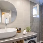 Comfinest Holiday home *